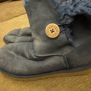 UGG® Bailey Button II Suede Water-Repellent Boots size 11